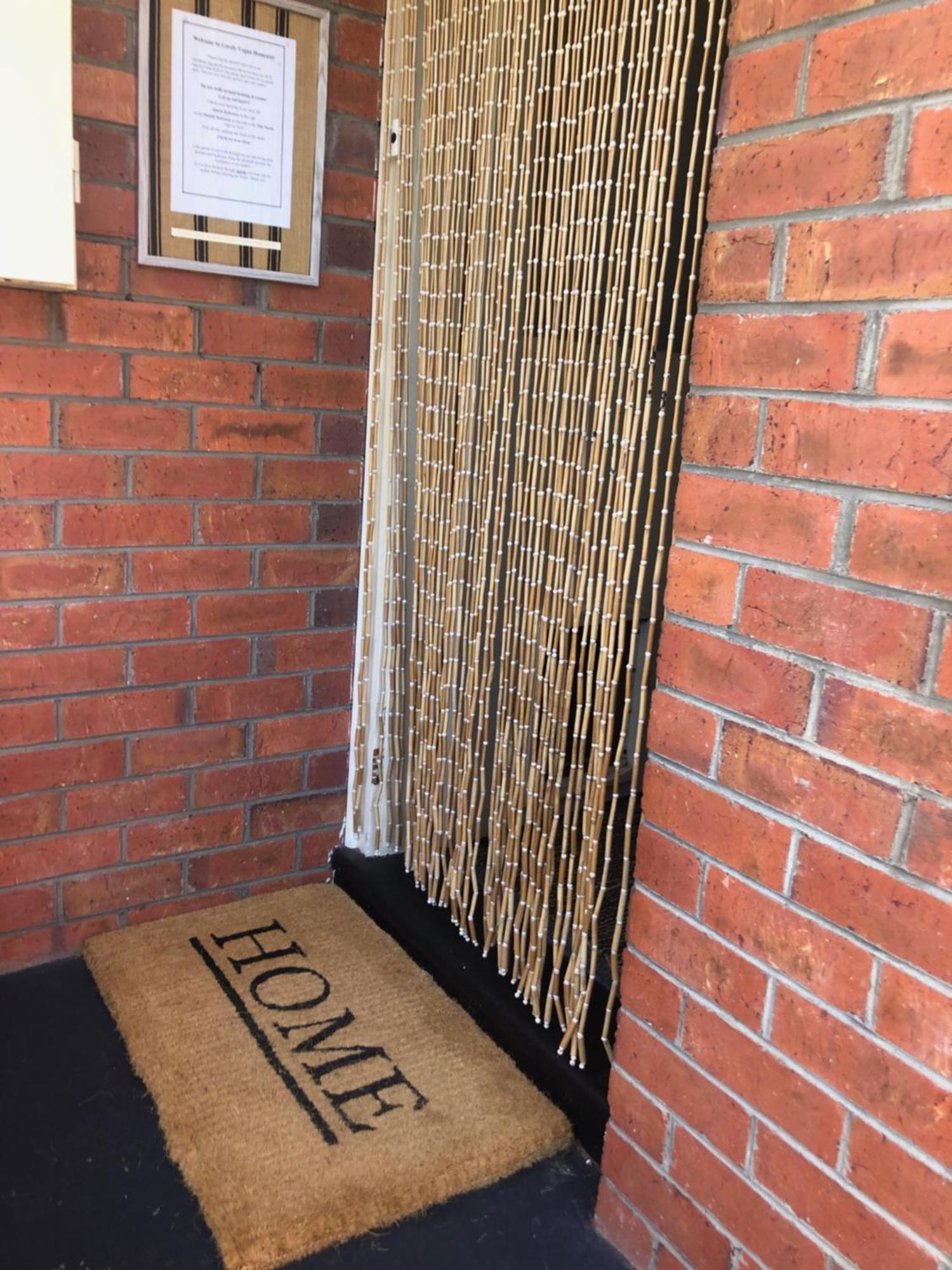 Lovely Budget Vegan Homestay Launceston Exterior photo