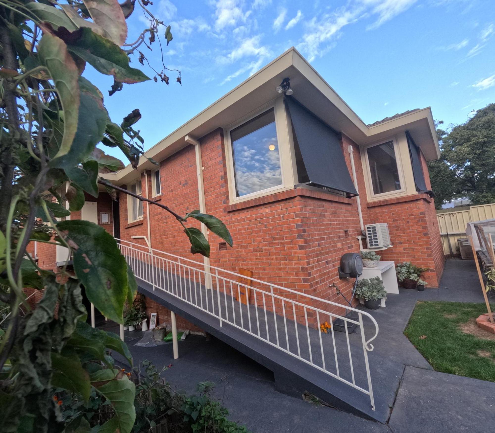 Lovely Budget Vegan Homestay Launceston Exterior photo